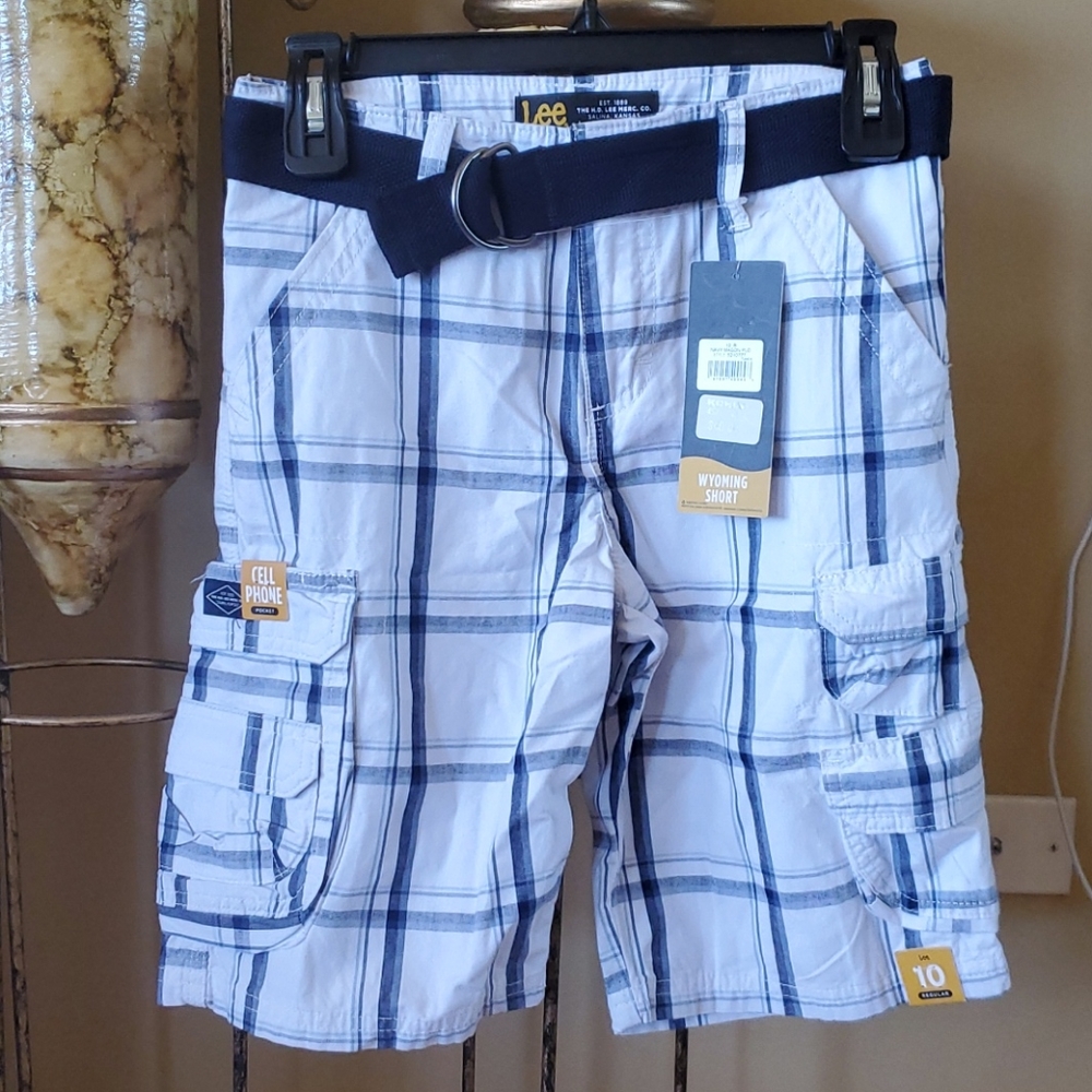 Lee Cargo Shorts, Size 10, adjustable waste NWT